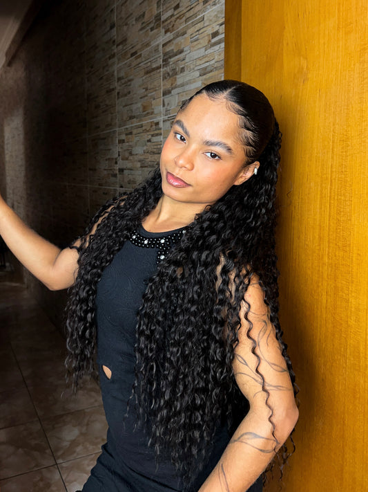 Modelo Flora - 160g | Rabo de cavalo Cacheado