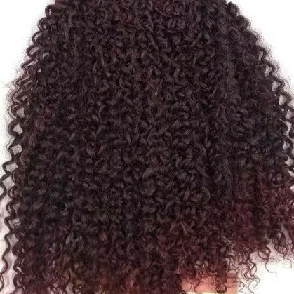 Modelo França - Rabo de cavalo Cacheado