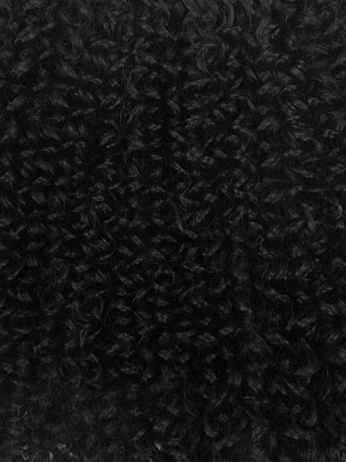 Modelo França - Rabo de cavalo Cacheado